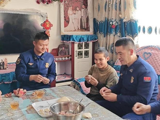 李运飞：用行动诠释雷锋精神的“逆行者”