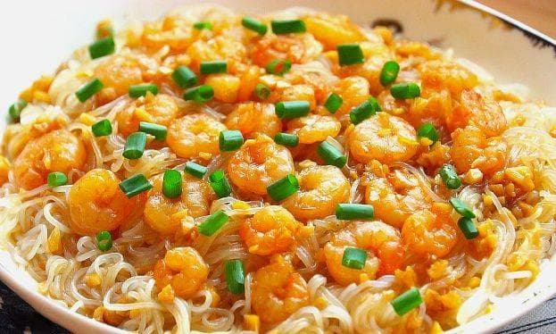 粉丝虾仁：海鲜与粉丝的绝妙组合