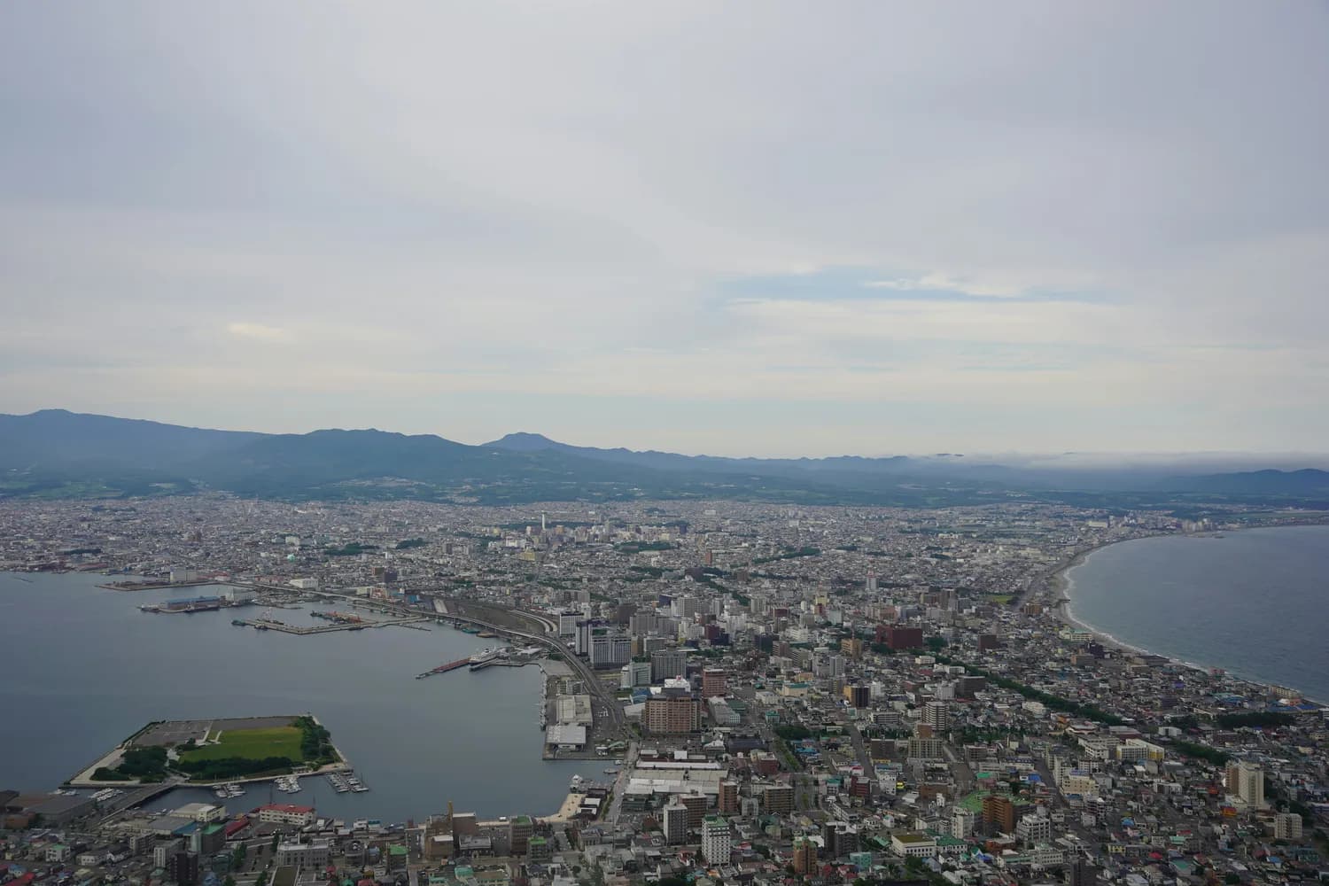 废城令下的江户城堡：从权力中心到文化象征