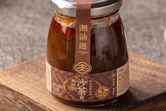 沙茶酱是咸的还是甜的？沙茶酱和芝麻酱有什么区别？