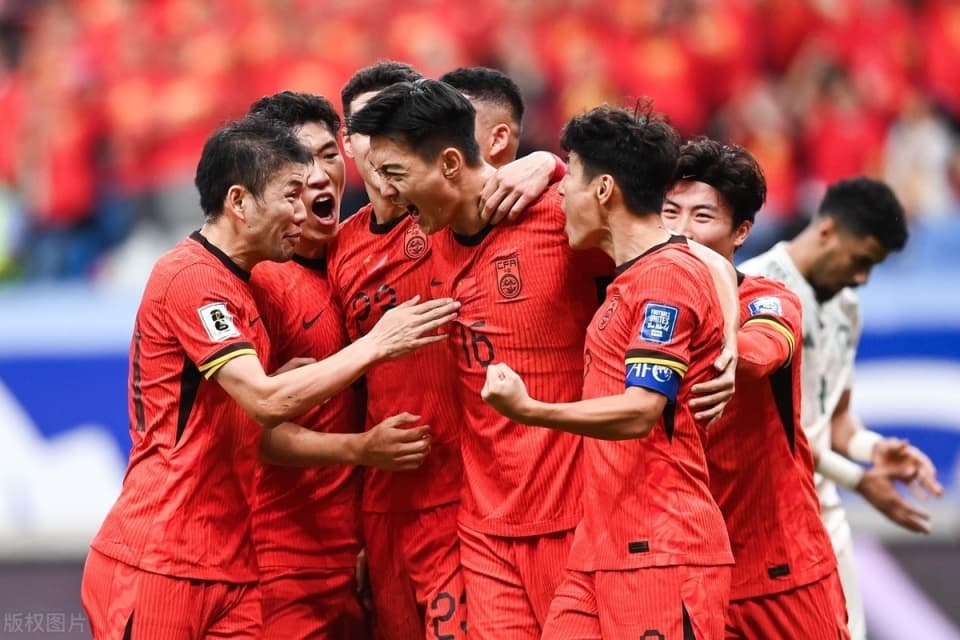 11位00后入选！中国队新疆球员占比猛增！挪威归化给伊万带来底气