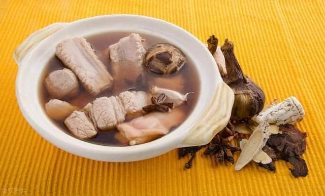 炖猪肉秘籍大公开，美味升级不再难