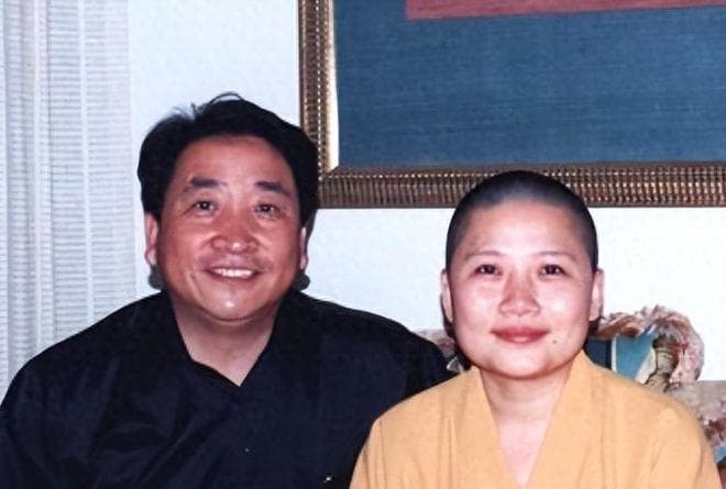 李娜出家已27年：80岁老母亲含泪陪她住寺庙，如今她们过得怎样？