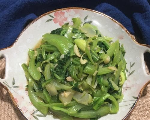 家庭版肉丸子炒小芥菜：从选材到出锅全攻略