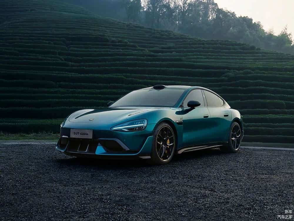 最高车速超300km/h，小米SU7 Ultra车主深夜飙车惹众怒