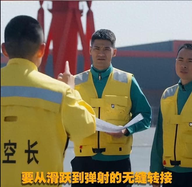 航母Style是提前十多年的布局，中国舰载机从滑跃到弹射无缝衔接