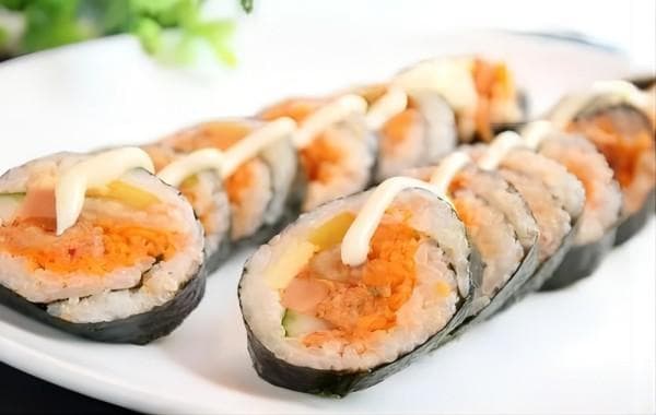 紫菜包饭：韩国传统美食的制作教程