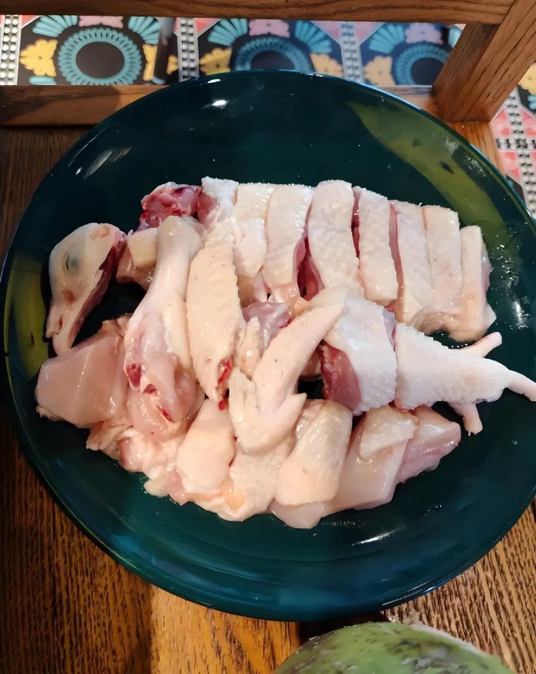 鸡肉怎么做好吃？分享4种家常做法，鲜香好吃不腥不柴，家人爱吃