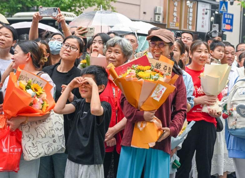 高考672分，放弃名牌大学去上警校？日本早有前车之鉴