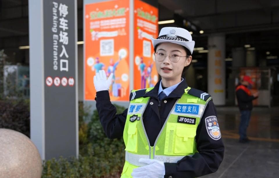 大理火车站新站房启用：停车、换乘、设施全攻略