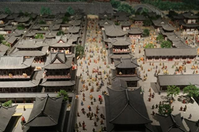 古人眼中的UFO：古代中国文献中的神秘天象