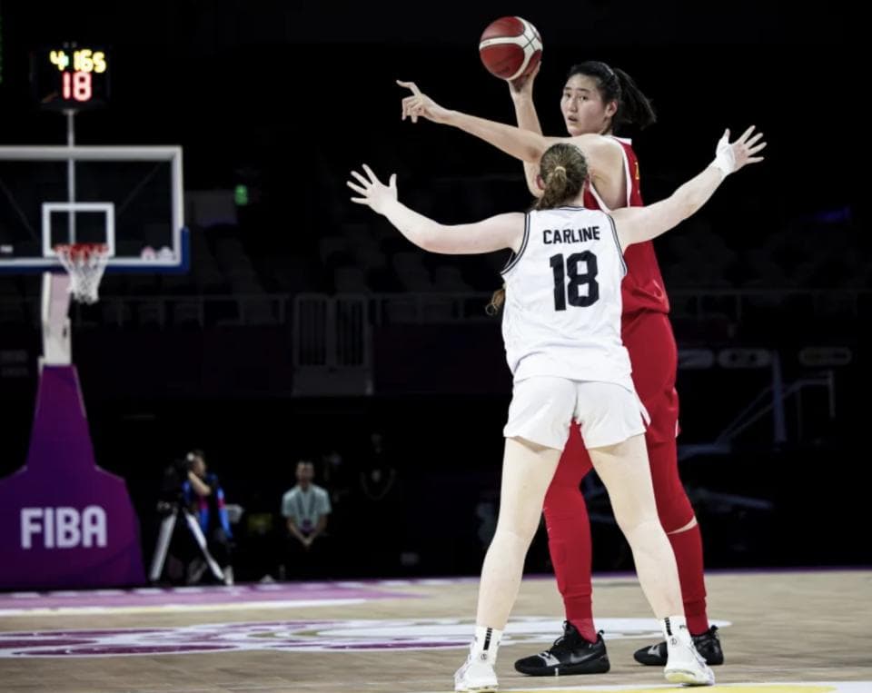 中国篮球心酸 2米20女姚明新比赛来了 仍打低级别如何进步