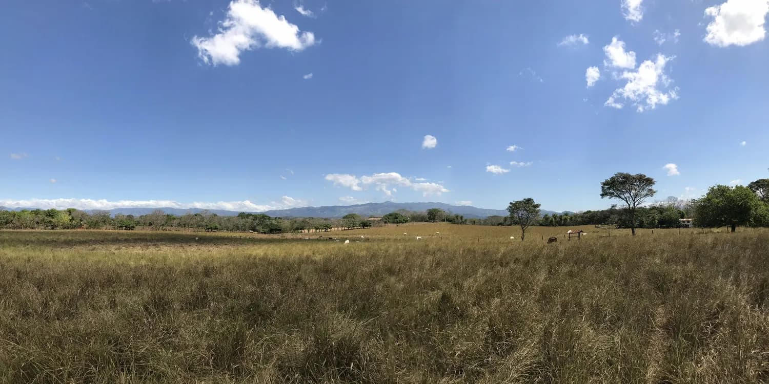 腾冲东山草原晋级4A景区，打造南方最美草原度假胜地