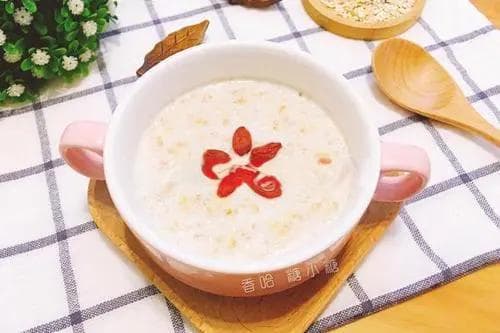 除了配鸡蛋，早餐牛奶的10种最佳搭配供你选择！