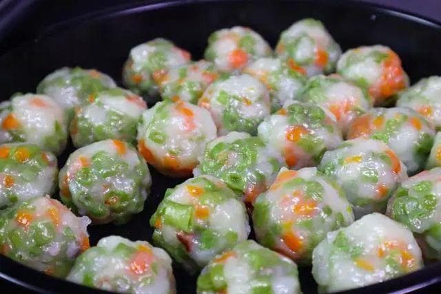 2岁宝宝饮食全攻略：3大营养食谱+3款健康零食推荐