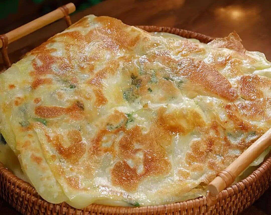 大油饼的家常做法，和面烙饼详细讲解，柔软多层，全家老少都爱吃