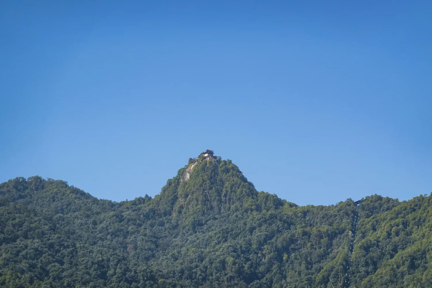 中华石鼓园：打卡石鼓阁和青铜器博物院！