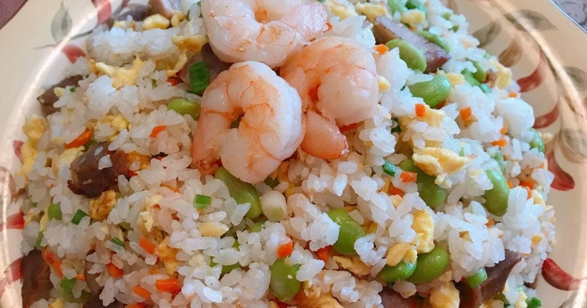 探索全球美味炒饭：15种特色做法让你在家也能尝遍世界美食