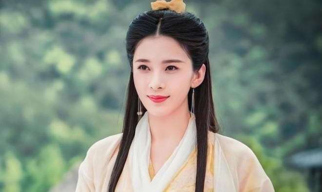 倚天屠龙记中神秘的黄衫女，是何身世？史红石这句话，便是答案