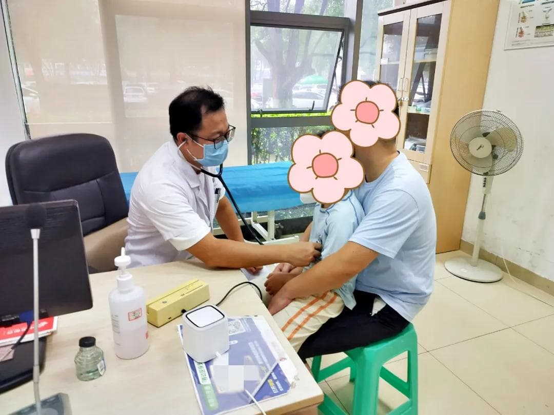 一觉醒来，5 岁女娃全身起疹！「得了这病，像被扒了层皮」