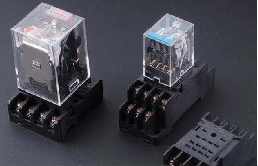 PLC控制系统与控制继电器：一场技术革新对比
