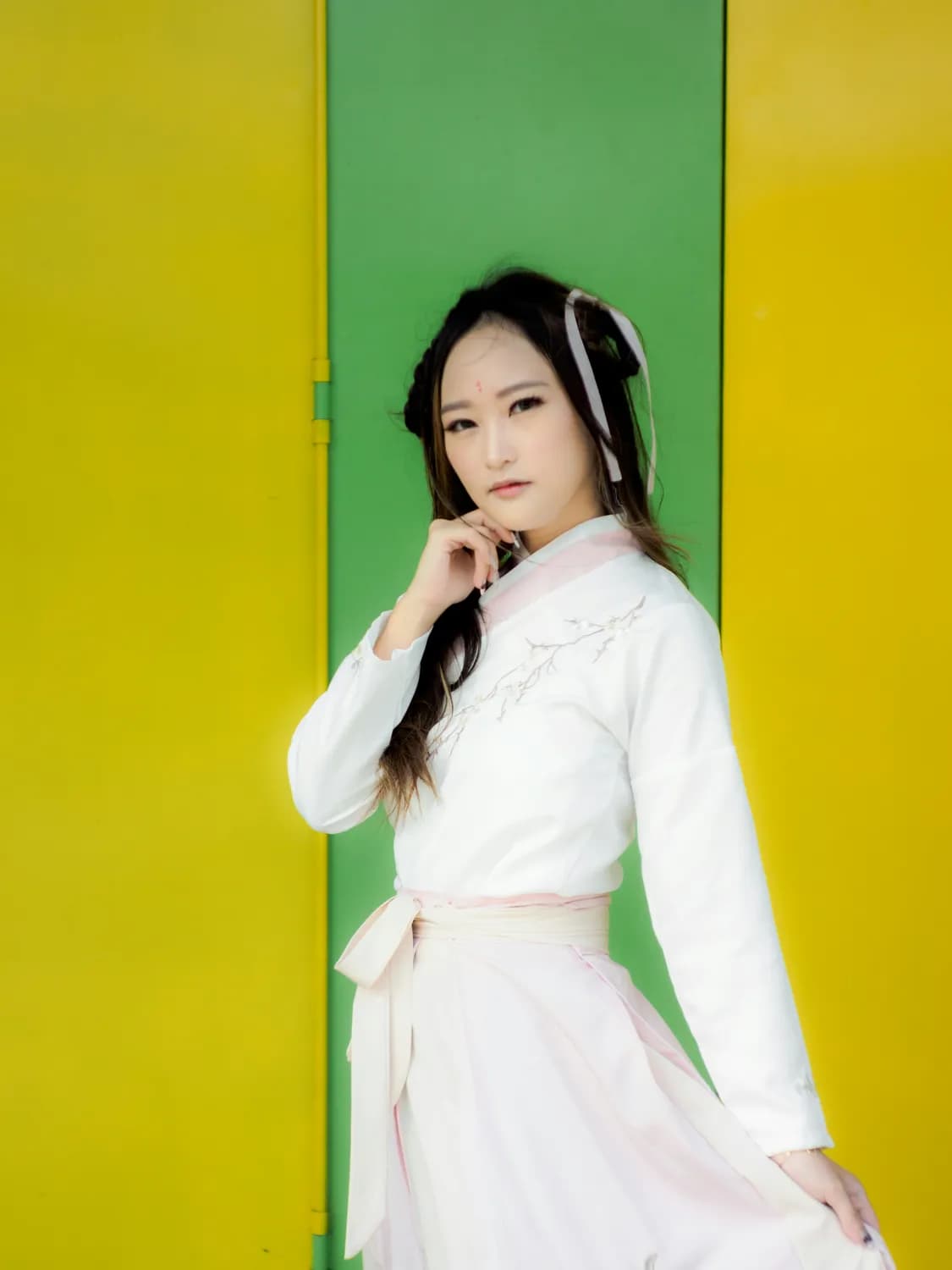 晏菲《美人关》：用音乐诠释"闭月羞花"之美