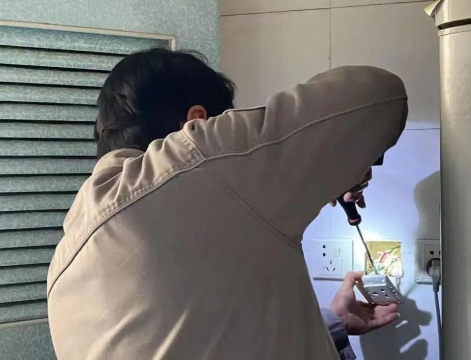 上海万里街道开展“2+1”暖心行动，为独居老人筑牢安全防线