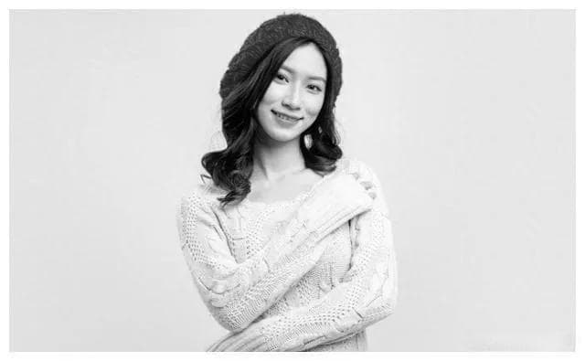 中年女性动心的三个细节：从眼神到关心