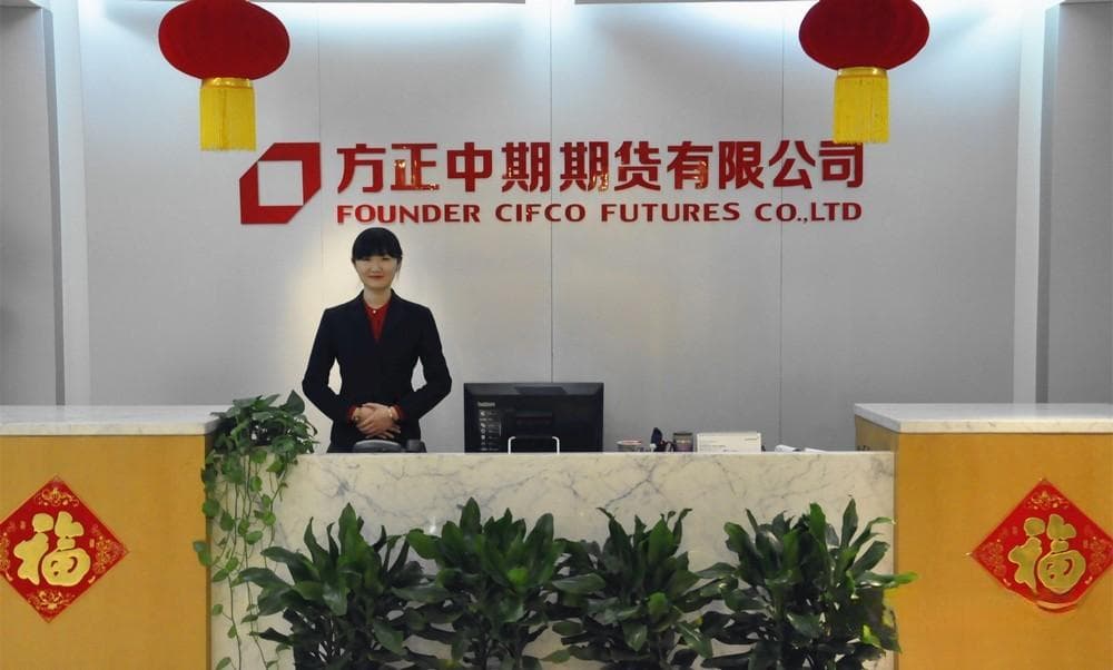 股票中期的走势受哪些因素影响？这些因素对投资决策有何作用？