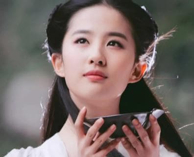 探秘金庸笔下的神秘人物：小龙女为何无名？