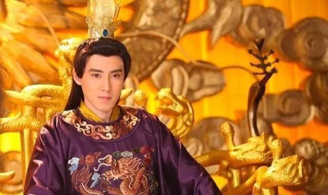 建文帝朱允炆之谜：自焚还是出逃？
