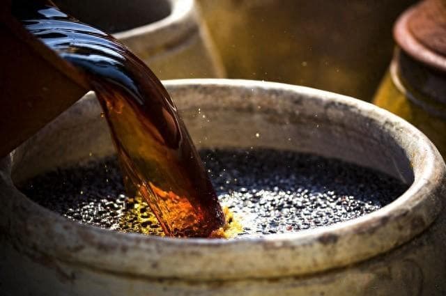 酒文化背后的故事：你知道它的悠久历史吗？