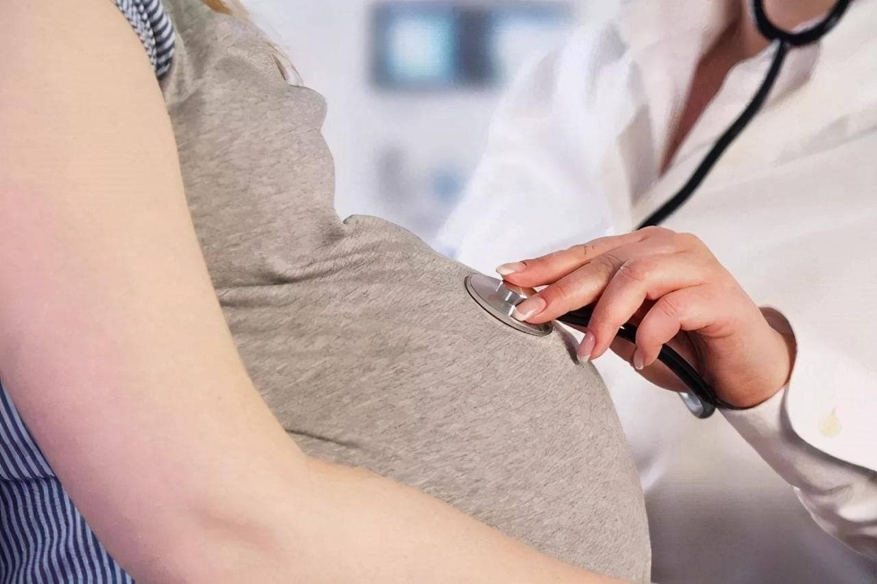 高龄产妇生育的孩子更聪明？研究证实：35岁以上生娃或更有优势
