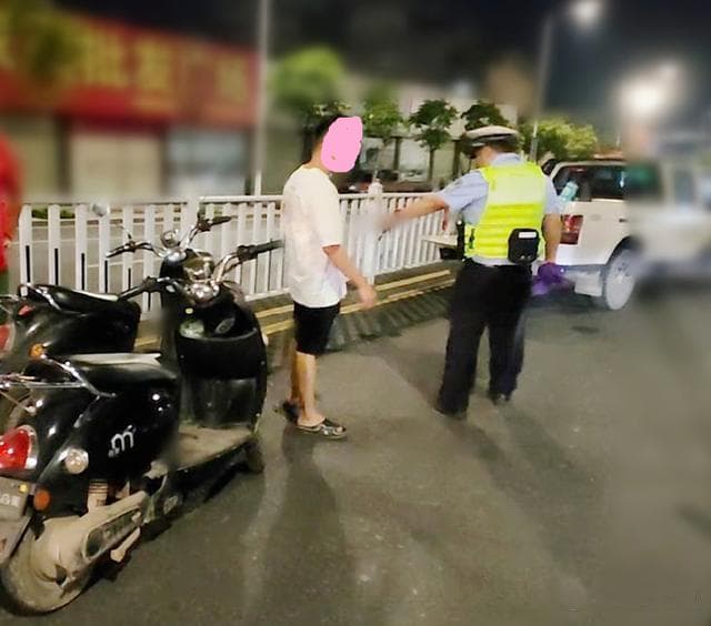 女子因电动自行车罚款告市政府 电动车分类引发热议