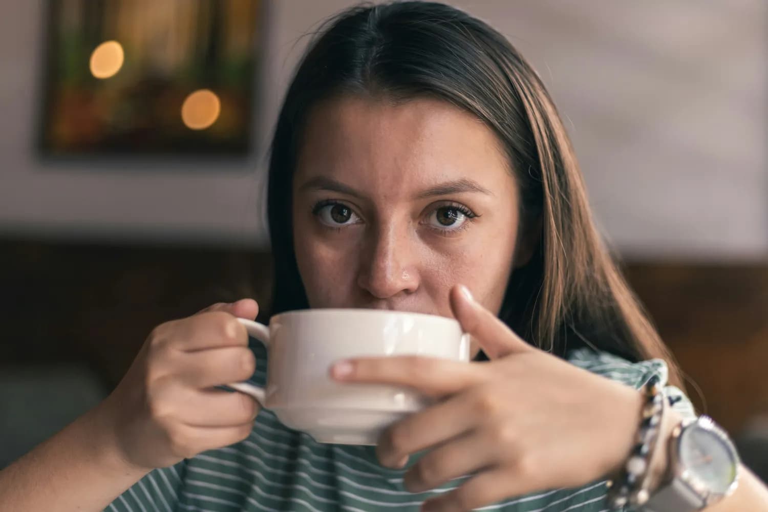 杭州女子胃酸反流真相揭秘：如何通过饮食预防喉咙不适？