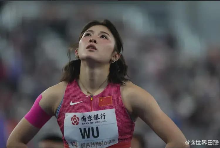 8秒05！吴艳妮首次短发造型亮相比赛，跑出个人最好成绩，成功晋级！
