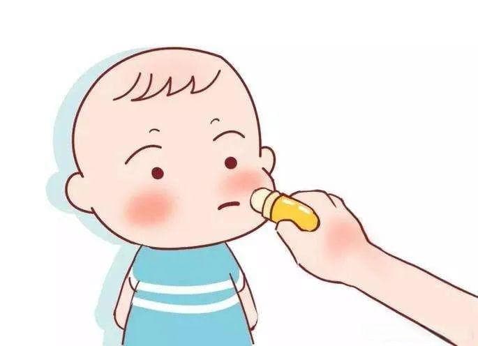 一到秋冬季就唇干起皮？ 皮肤科医生教你这样做→