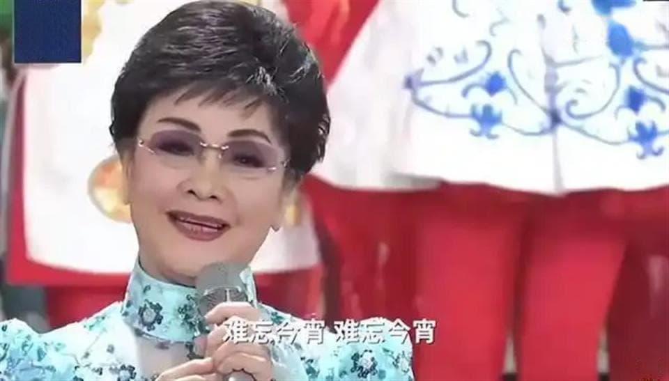 李谷一缺席春晚，时代的歌声早已是永恒相伴
