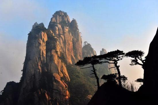 奇绝胜景 多视角探访三清山最美花岗岩峰林