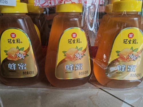 蜂蜜水上火还是降火？蜂蜜的六大功效与使用指南
