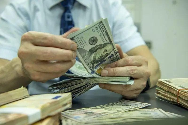 四大行实施钞汇同价政策：现钞现汇同价，免收转换价差