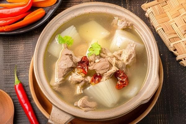白萝卜汤的功效与作用、禁忌和食用方法
