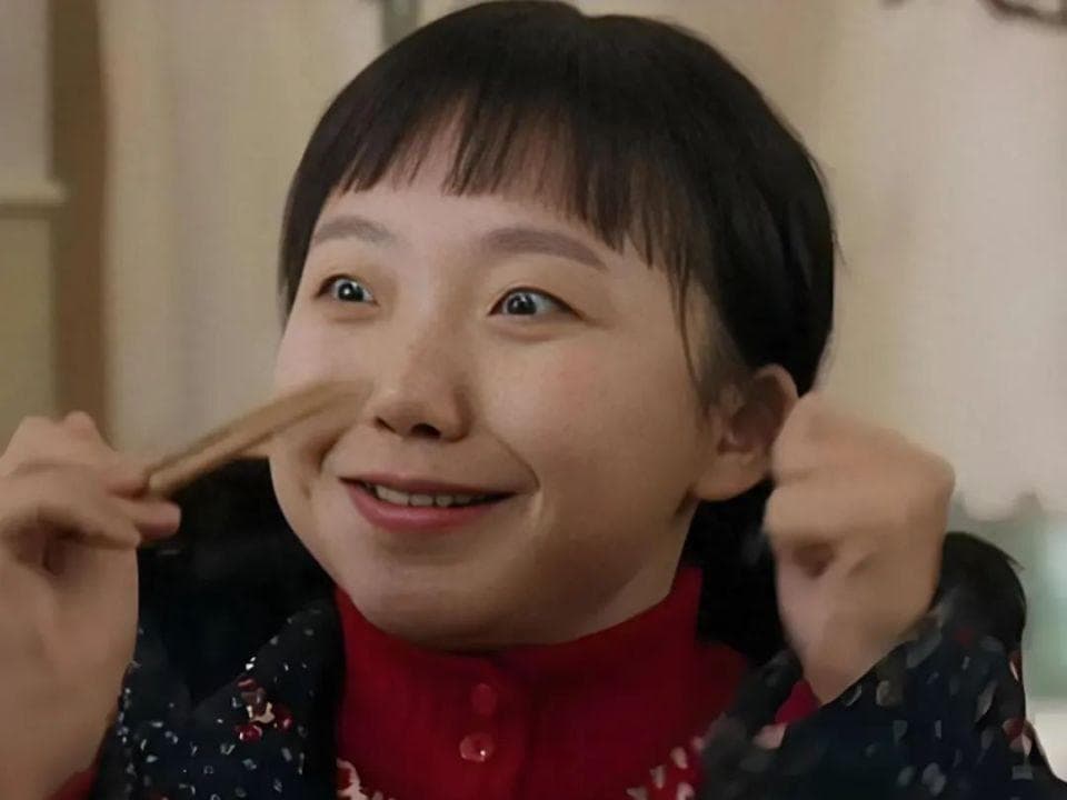 辣目洋子：从“独一无二”到“翻车”的演艺之路