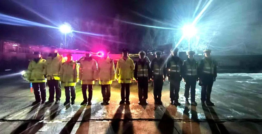 固原交警严查货车违法，多措并举筑牢交通安全防线