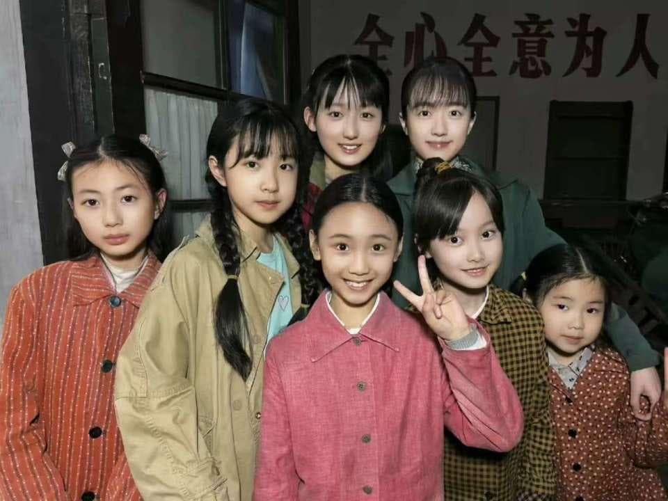 《六姊妹》集齐24位小演员，6姐妹就占20人，最出彩的有5位