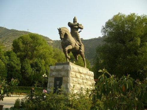 “勒石燕然”的石刻已经找到, “封狼居胥”的狼居胥山究竟在何处?