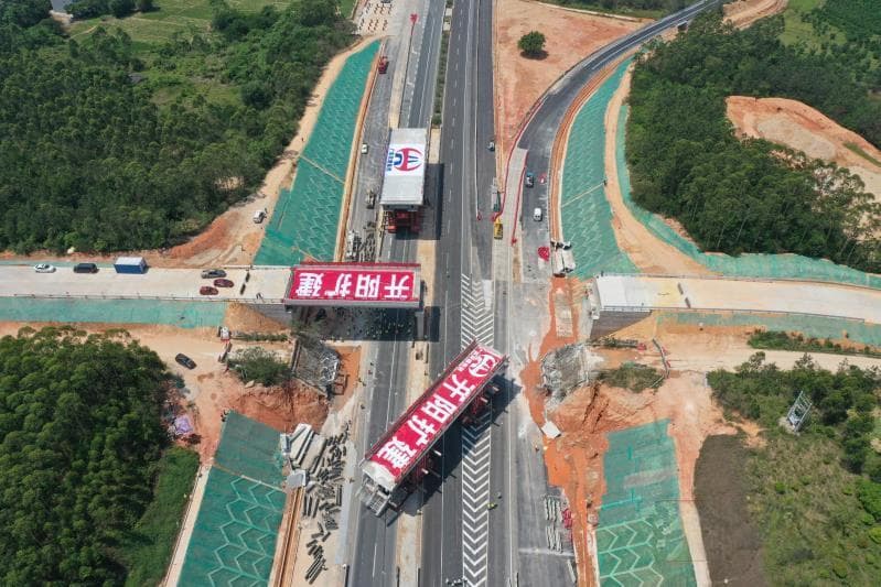 全国首次！开阳高速采用SPMT技术同步拆建天桥