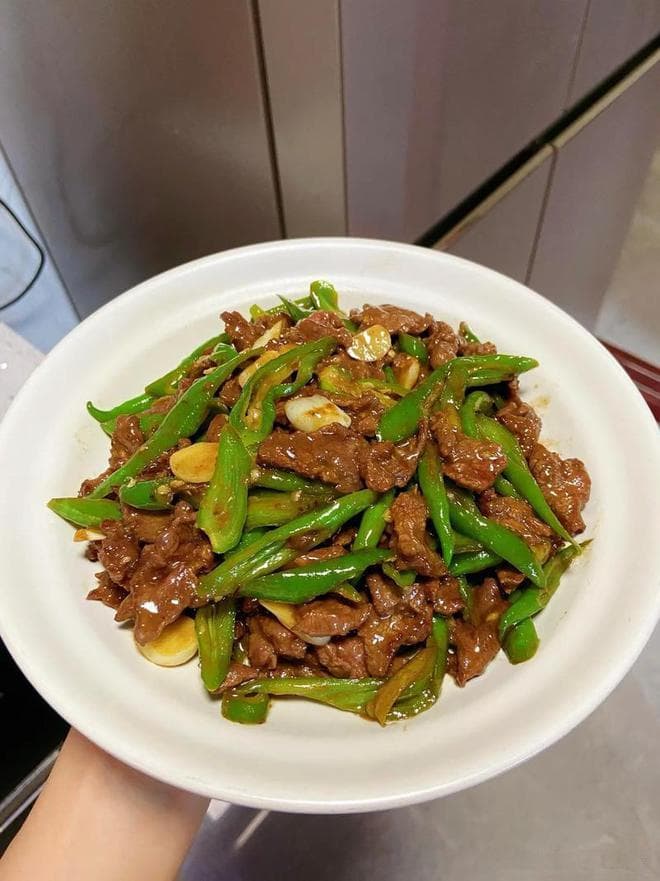 张红甫教你做辣椒炒肉香辣可口停不下来