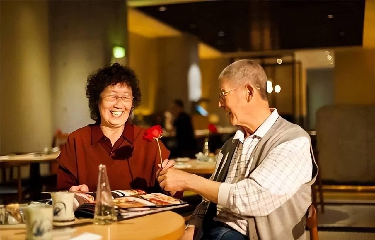 70后夫妻选择丁克引起争议：第一代丁克夫妻，如今后悔了吗？