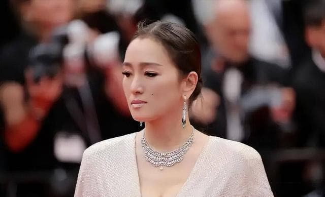 巩俐：从国际影后到慈母，一位演员的多重身份